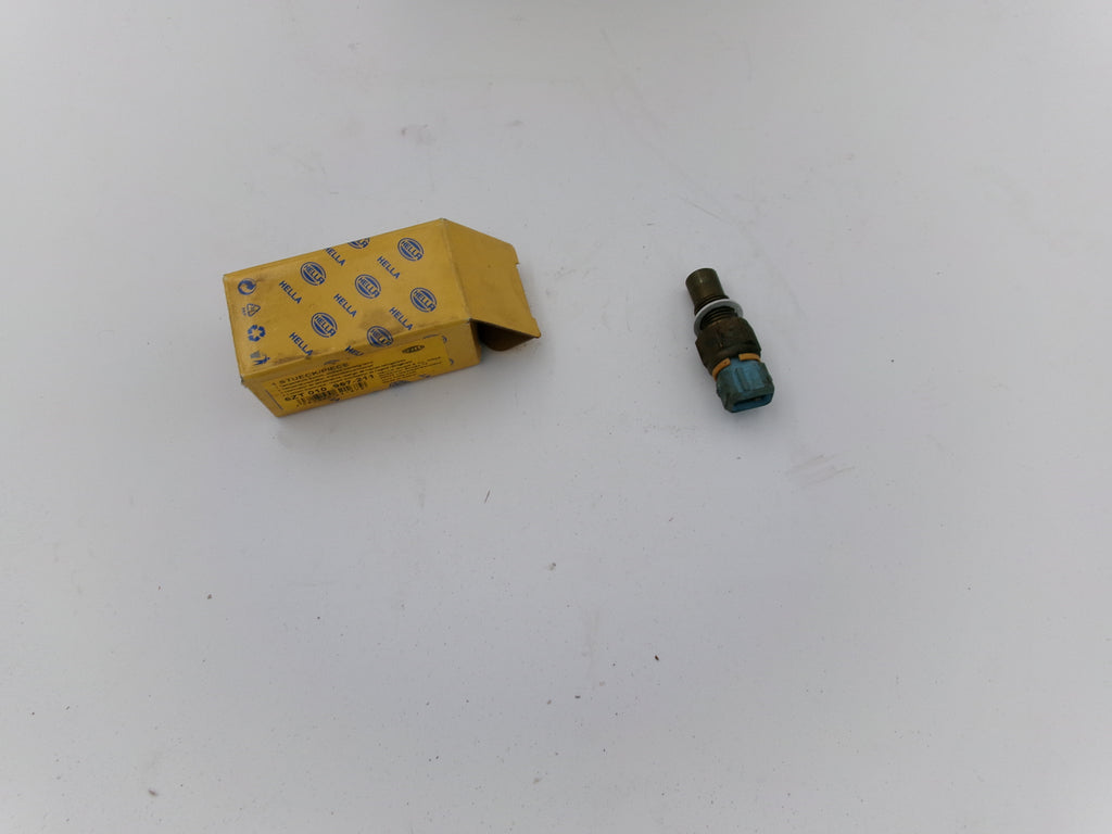 Hella 6ZT 010 967-211 Temperaturschalter, Kühlmittelwarnlampe für Citroën Peugeot Hyundai