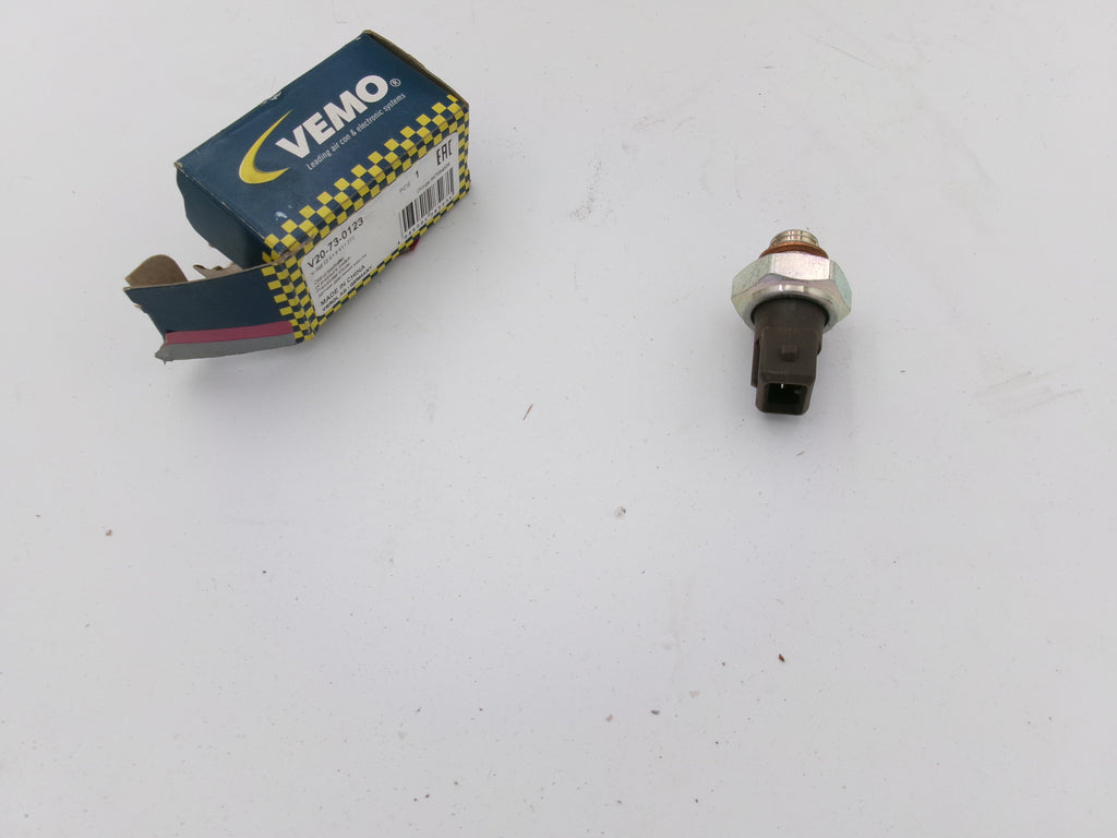 VEMO Öldruckschalter 0,3 Bar / M12 x 1,5 1-Polig für BMW V20-73-0123
