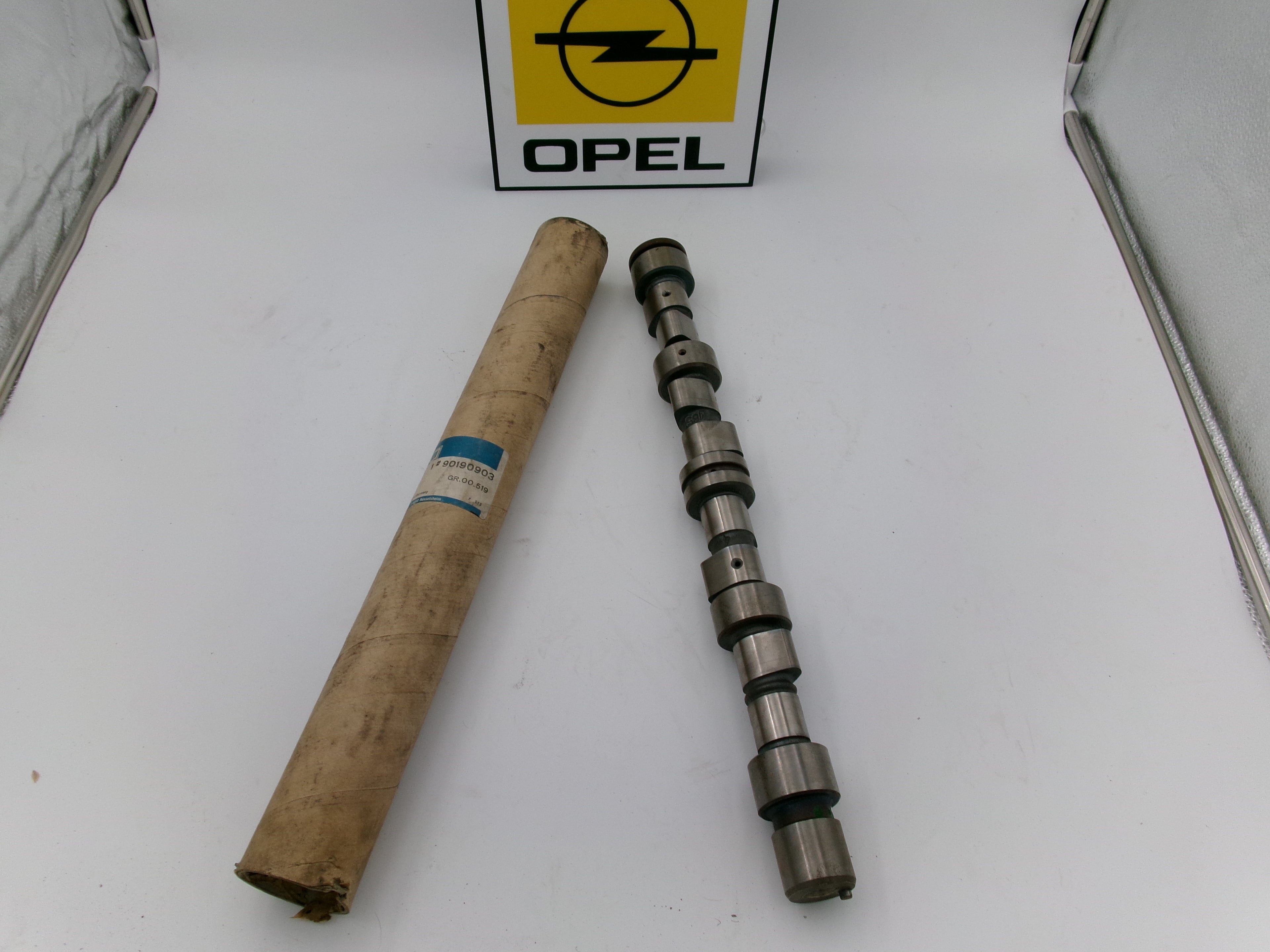 Opel-Nockenwelle für einen 2,0E-Motor aus Motorennummer 20E-155270 90190903