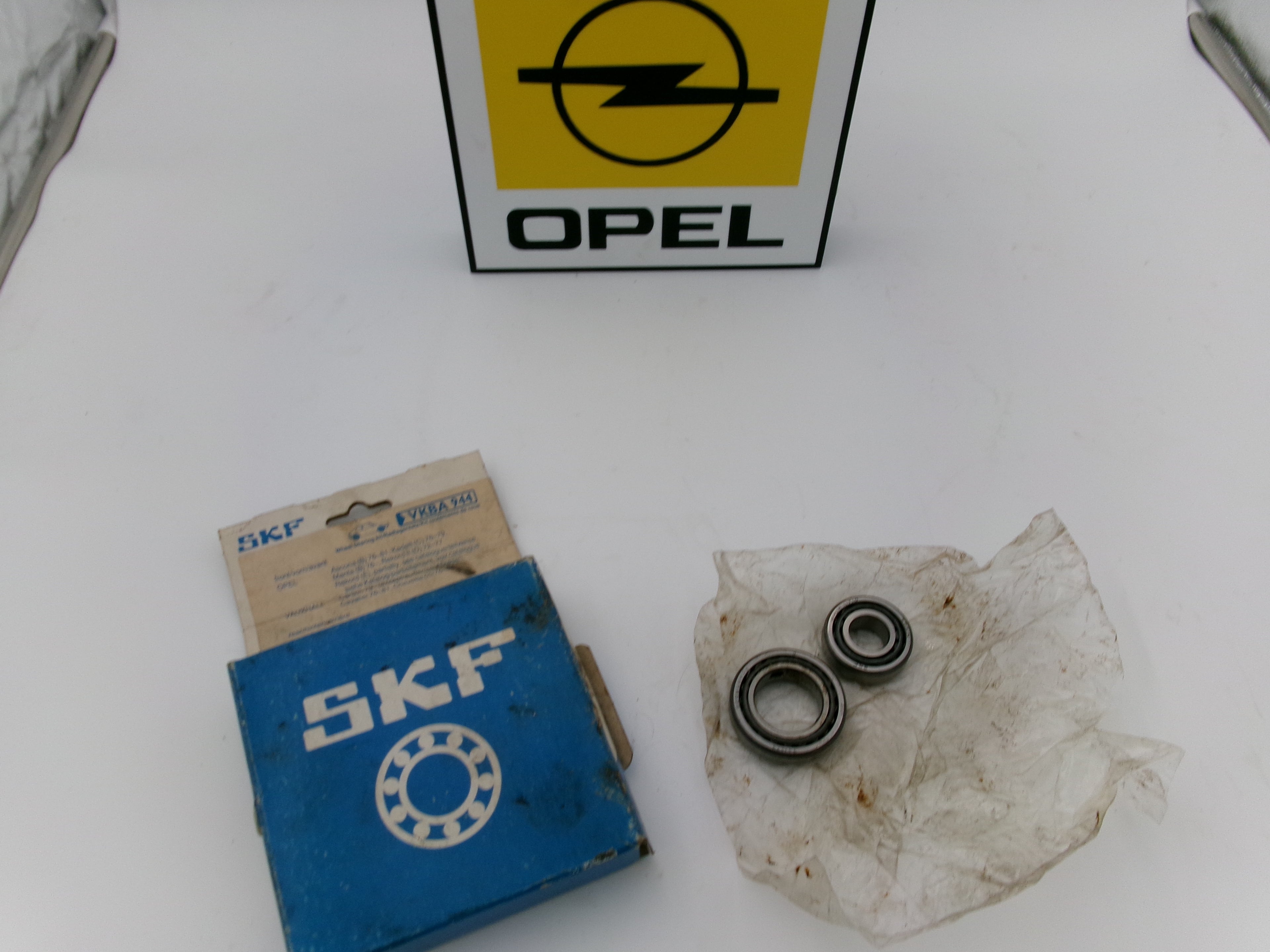 Radlager vorne VKBA994 Opel Ascona B/Manta B
