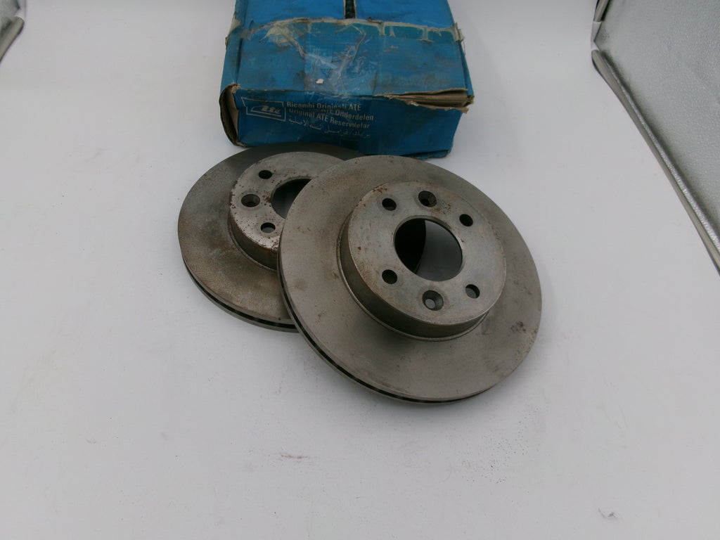 Paar Bremsscheiben Vorne Renault R18-R20-R30-Fuego 24.0120-0127.1