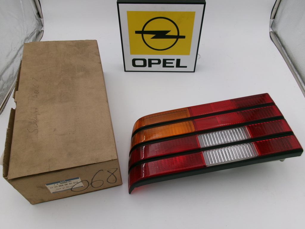 Rückleuchte links Opel Ascona C GM 90008791