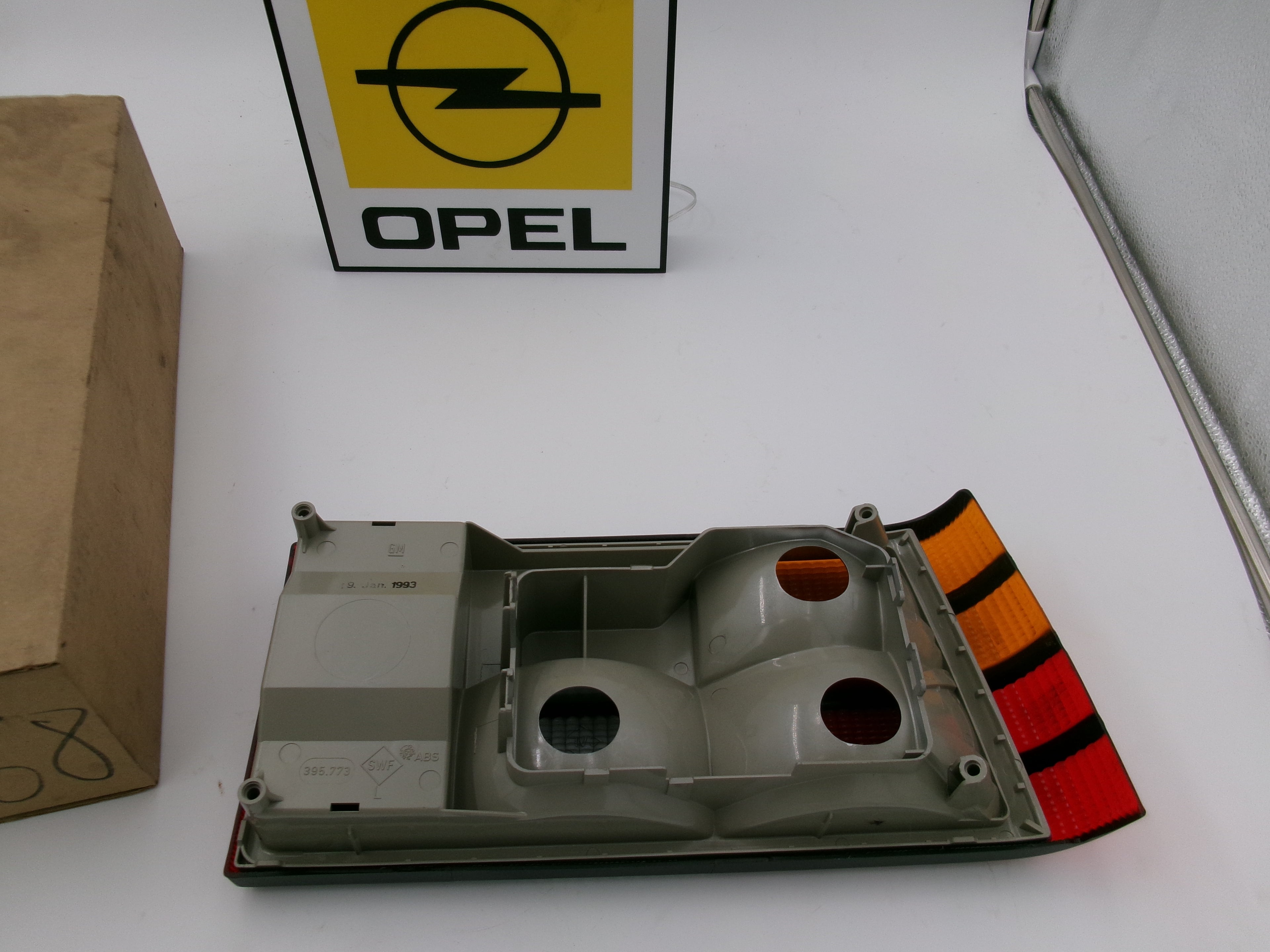 Rückleuchte links Opel Ascona C GM 90008791