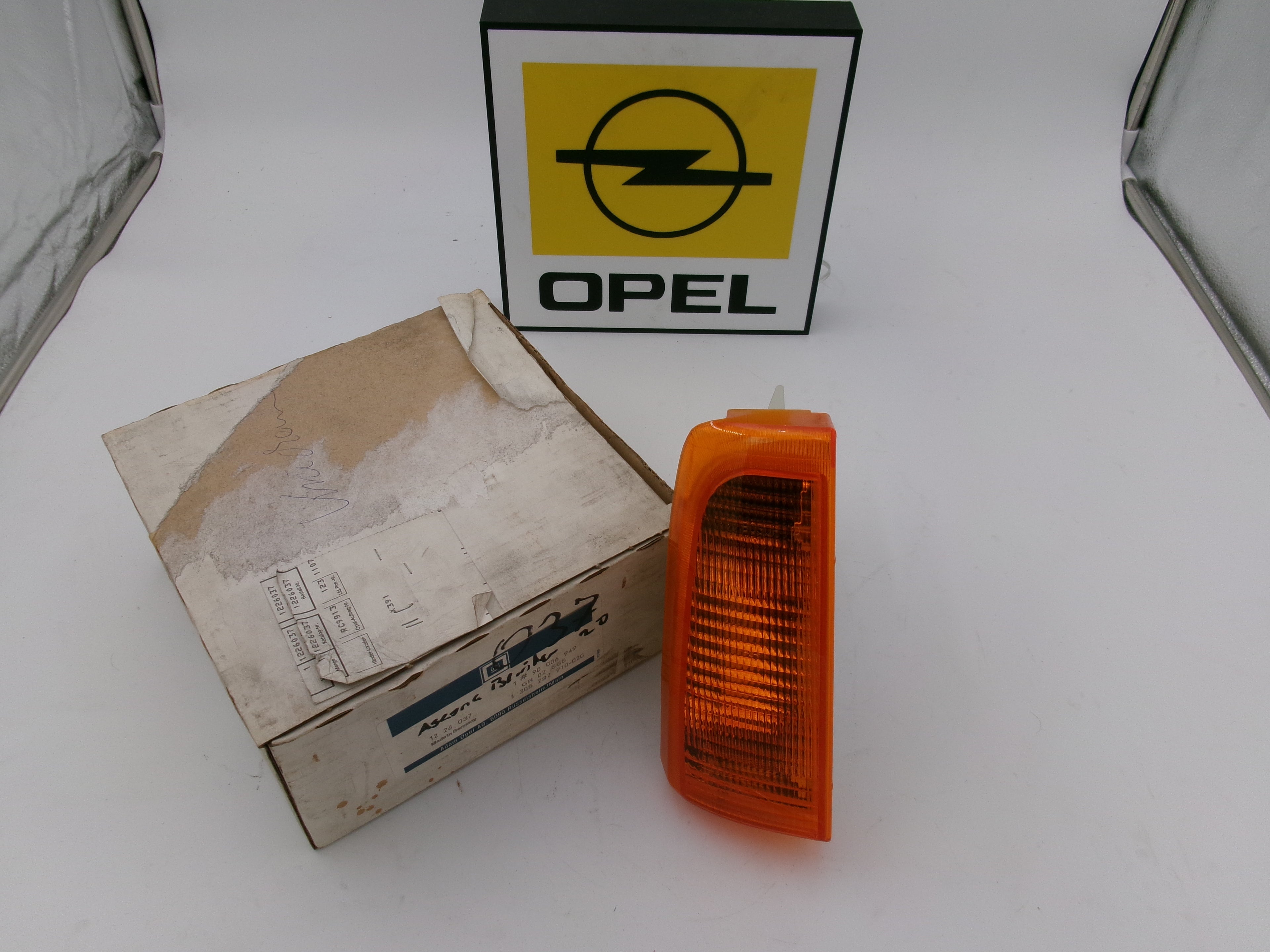 Ascona C Blinker rechts original GM Opel NEU 90006949