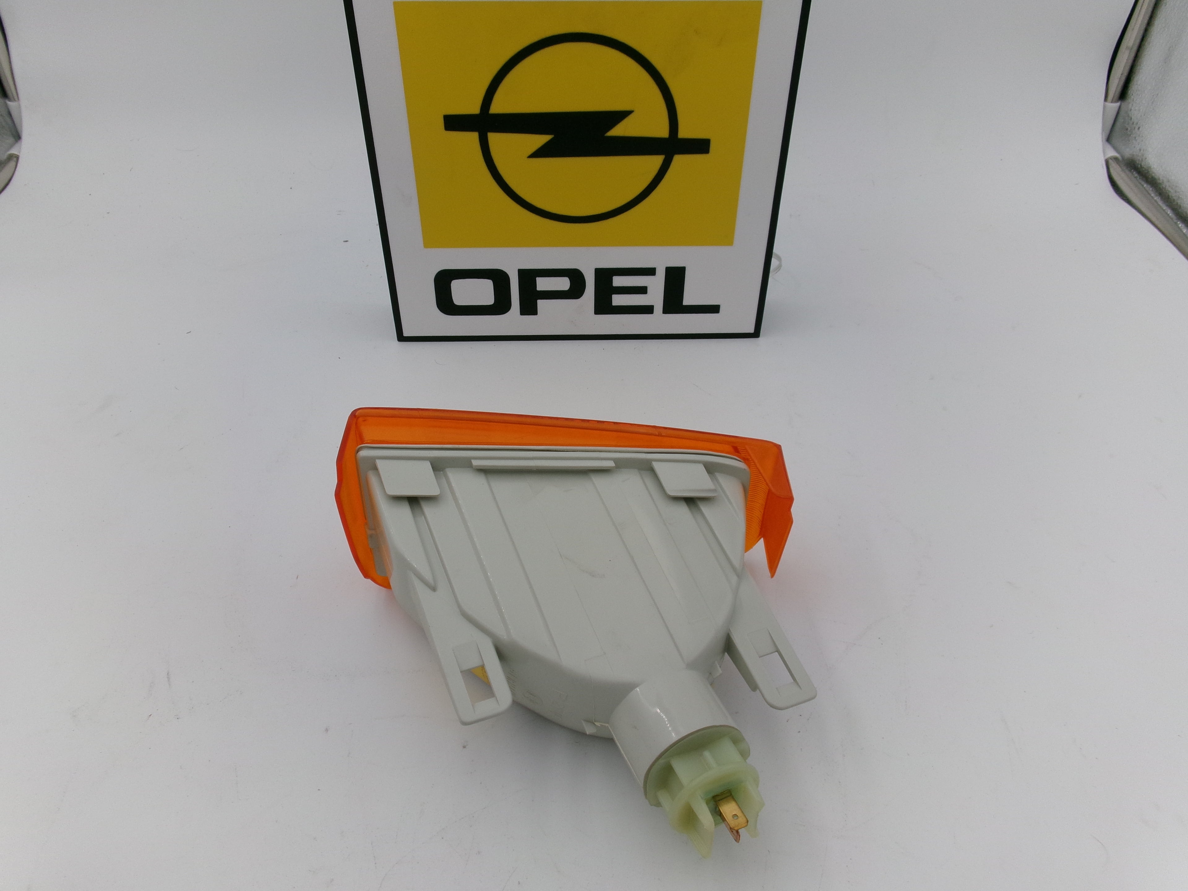 Ascona C Blinker rechts original GM Opel NEU 90006949