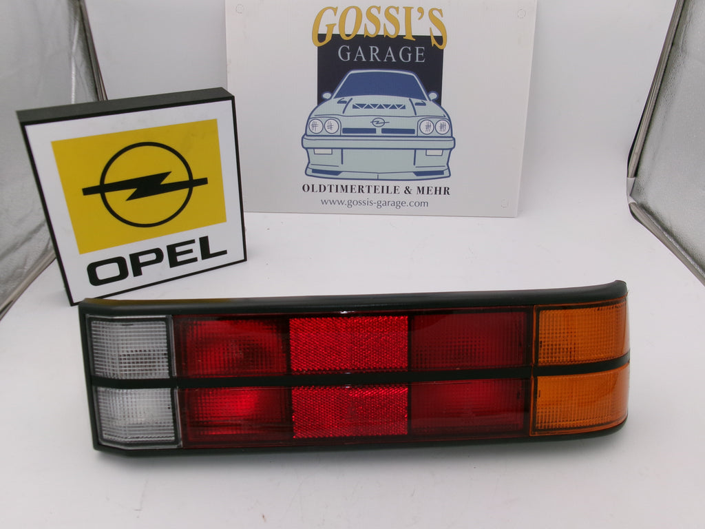 Rücklicht Opel Rekord E1 rechts 12850751