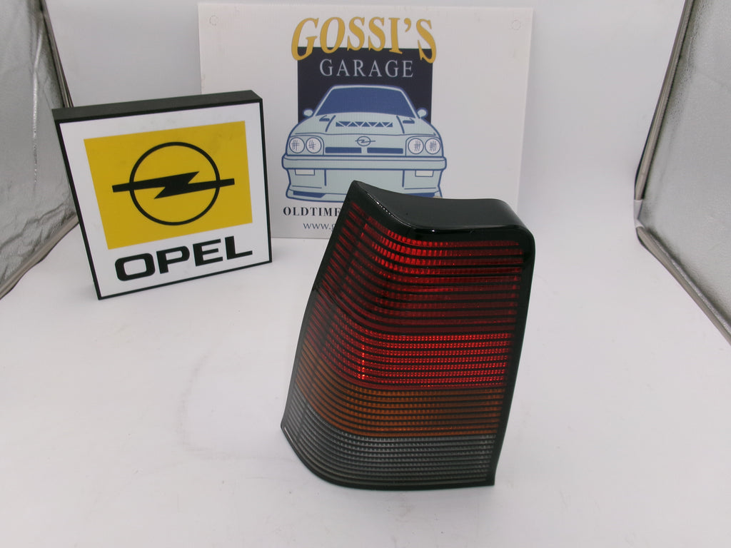 Kadett E GSI Rücklicht li. Original