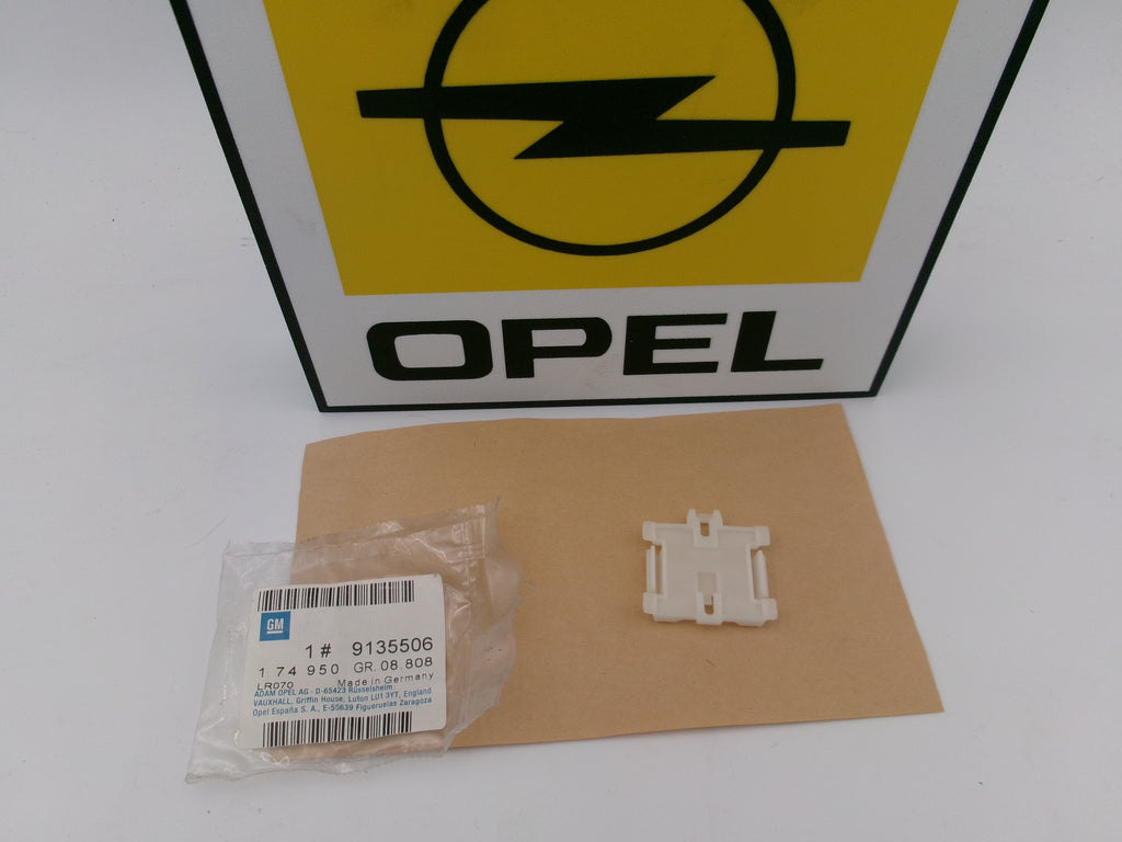 Klammer Zierleiste an Heckklappe Vectra B Original Opel 9135506 Original