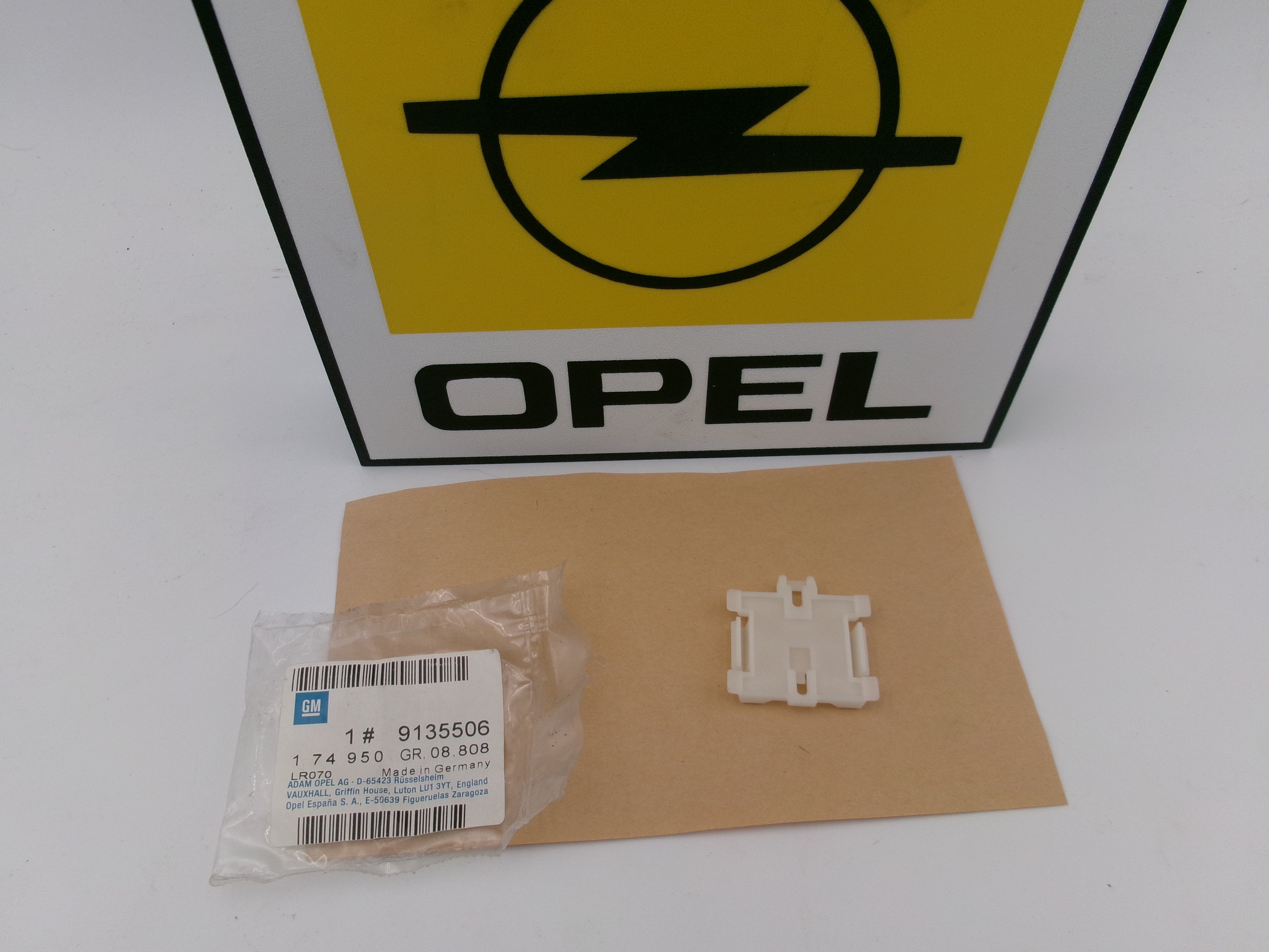 Klammer Zierleiste an Heckklappe Vectra B Original Opel 9135506 Original