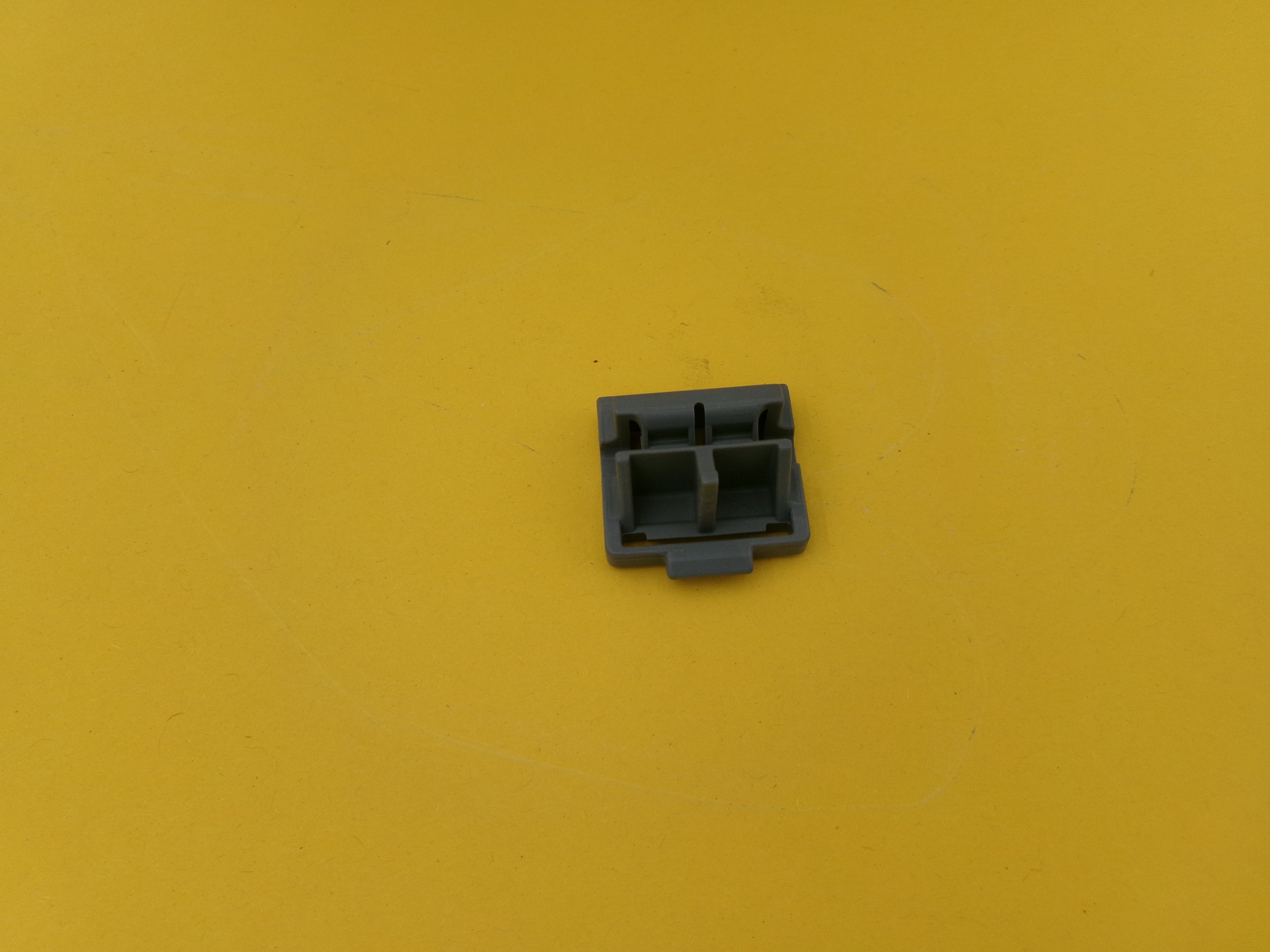 Zierleistenklemme Opel Astra F 90414803