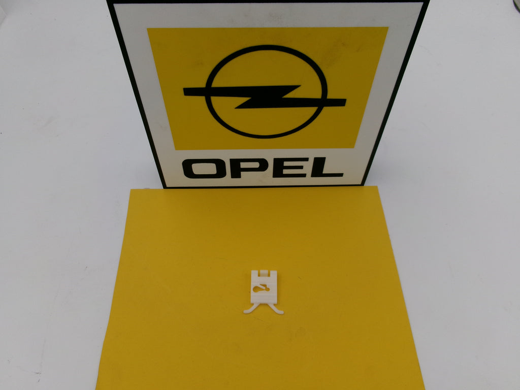 Original GM Opel Kadett D 1979-1984 Klemme Zierleiste Neu 90052911
