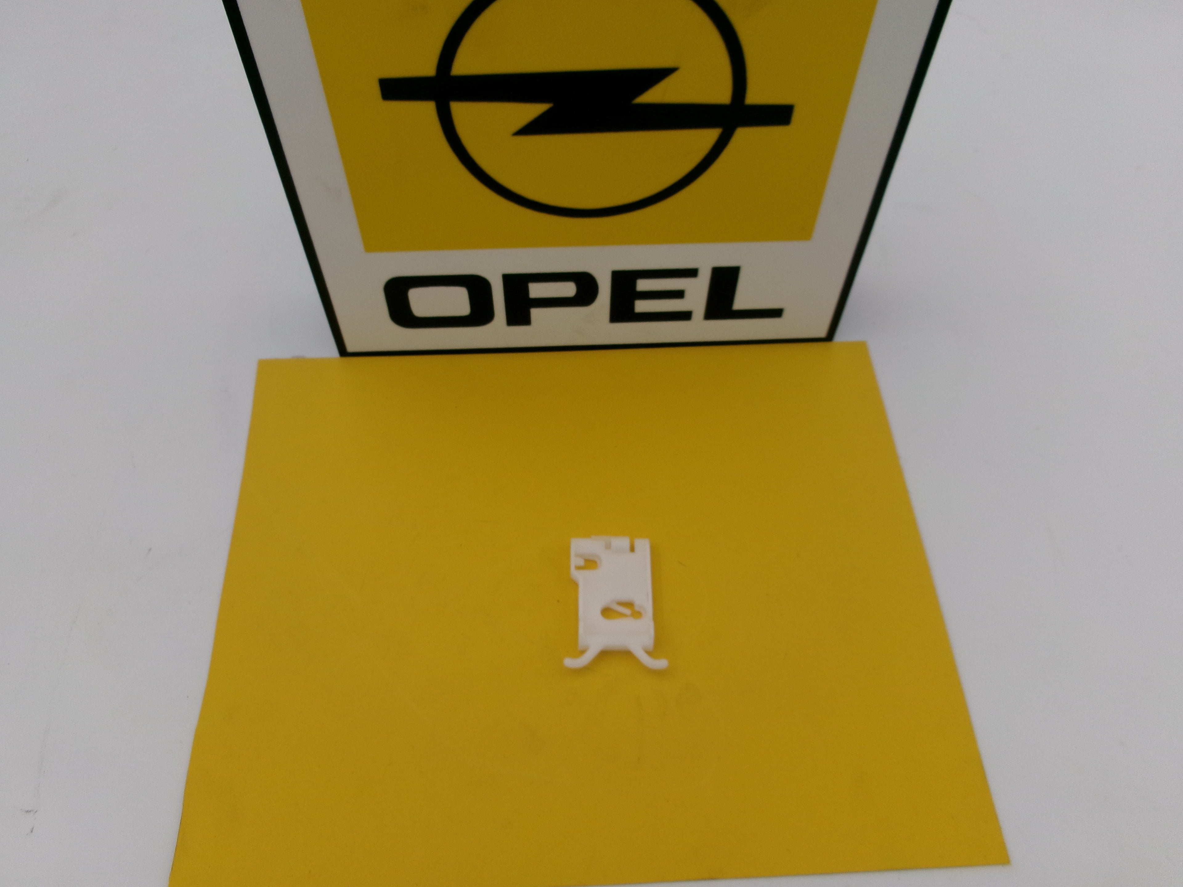 Opel Monza Senator Ascona Clip Halter Zierleiste Original GM 90051794