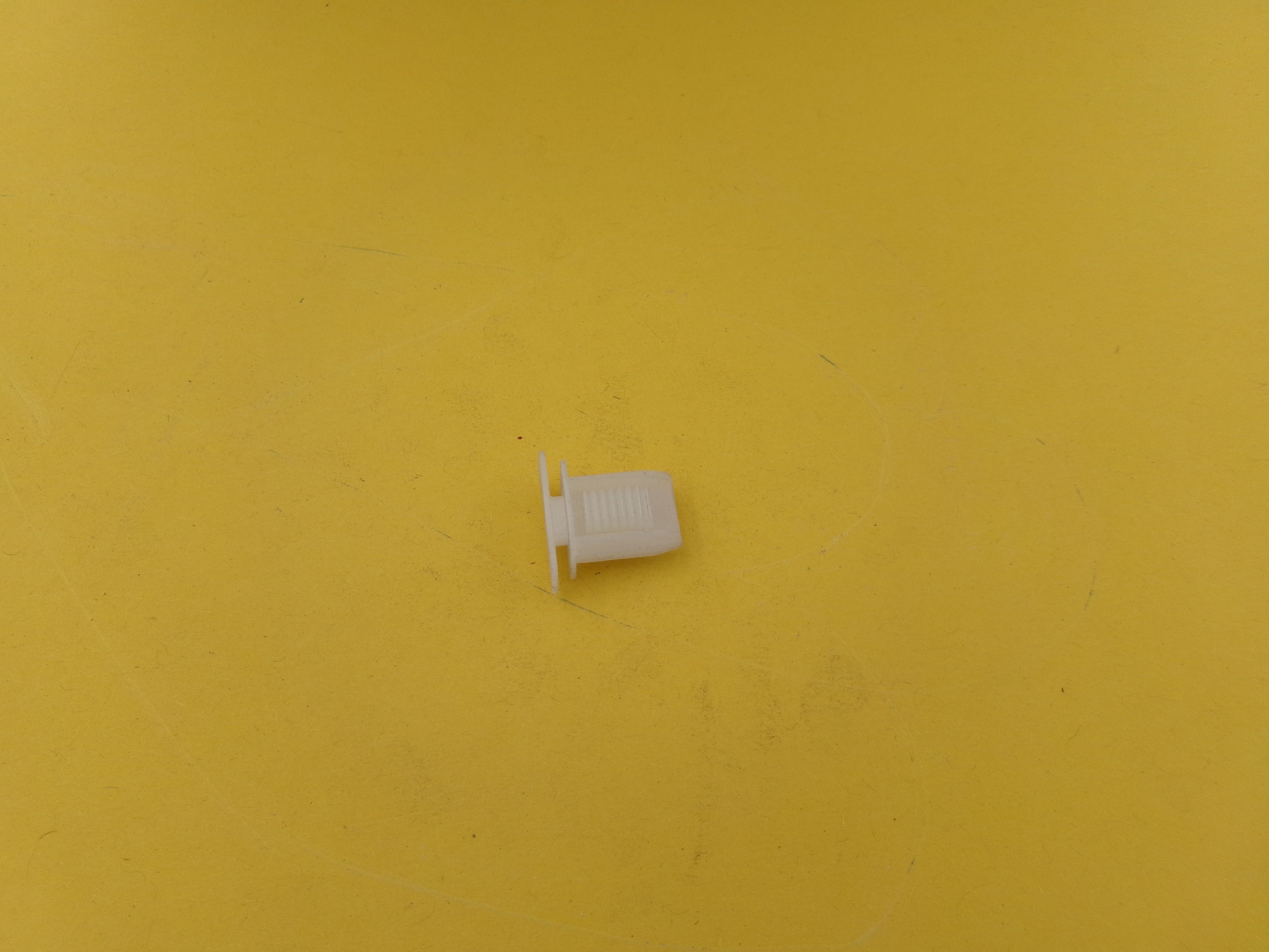 Astra F/G Zafira A Corsa Vectra Clip Verkleidung 90042667