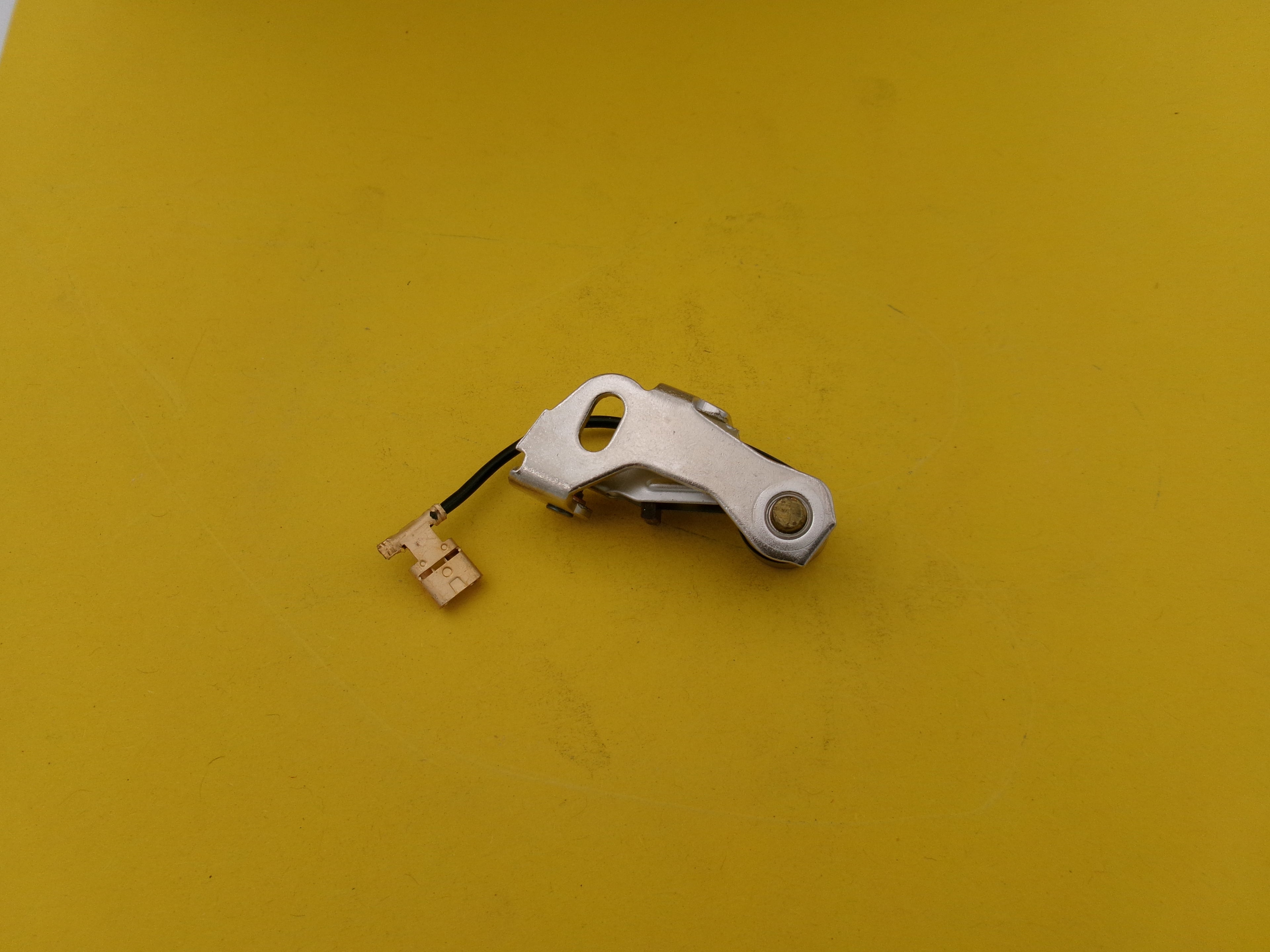 NEU ORIG. Zündkontakt Zündverteiler Unterbrecherkontakt GM 90113421 1612433