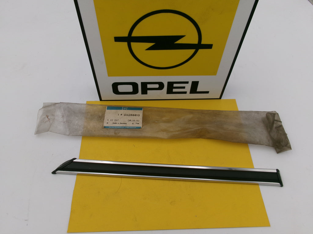 Original Zierleiste Kotflügel rechts Opel Ascona B 1102647