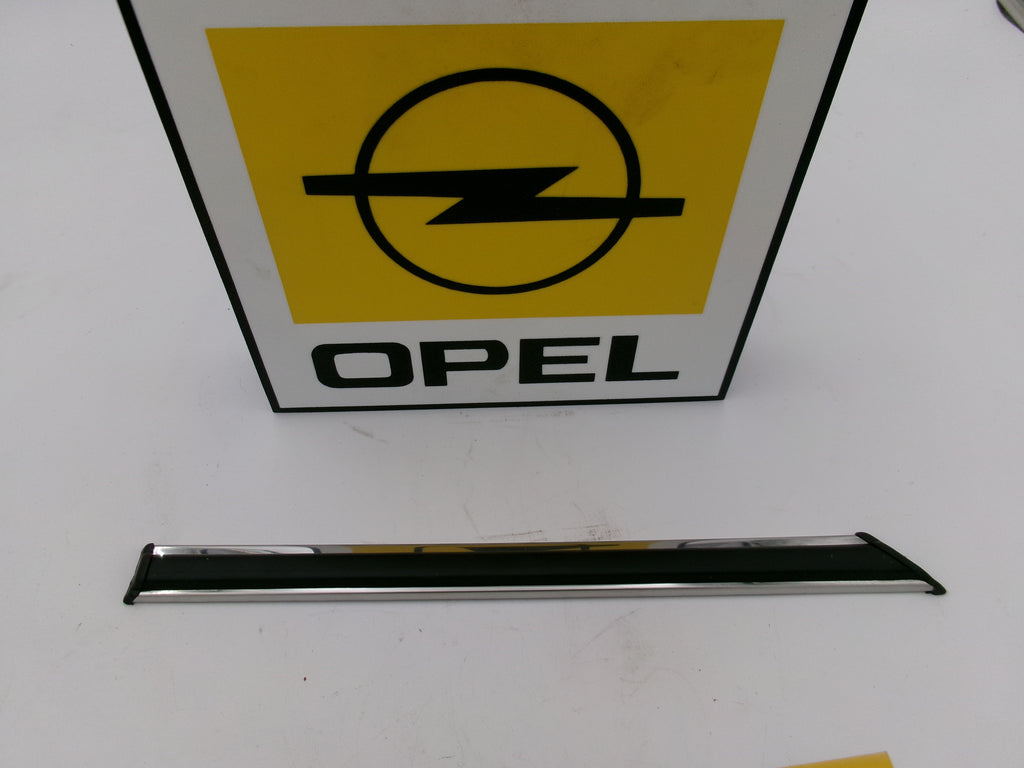 Original Zierleiste Kotflügel links Opel Ascona B