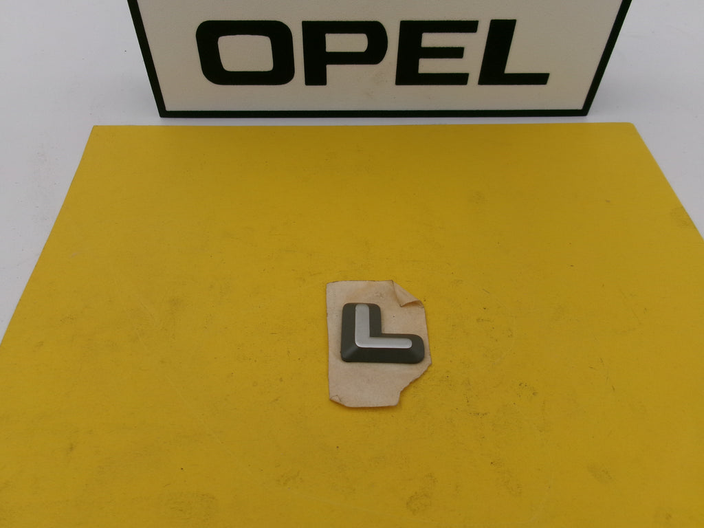 Original Opel *L*  Emblem Für Astra F 90243613