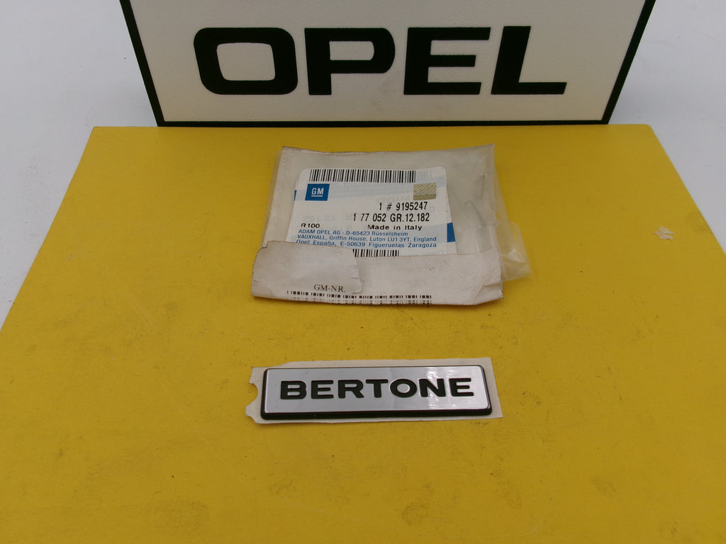 Schriftzug Opel Astra G Cabrio Coupe Emblem *Bertone* 9195247