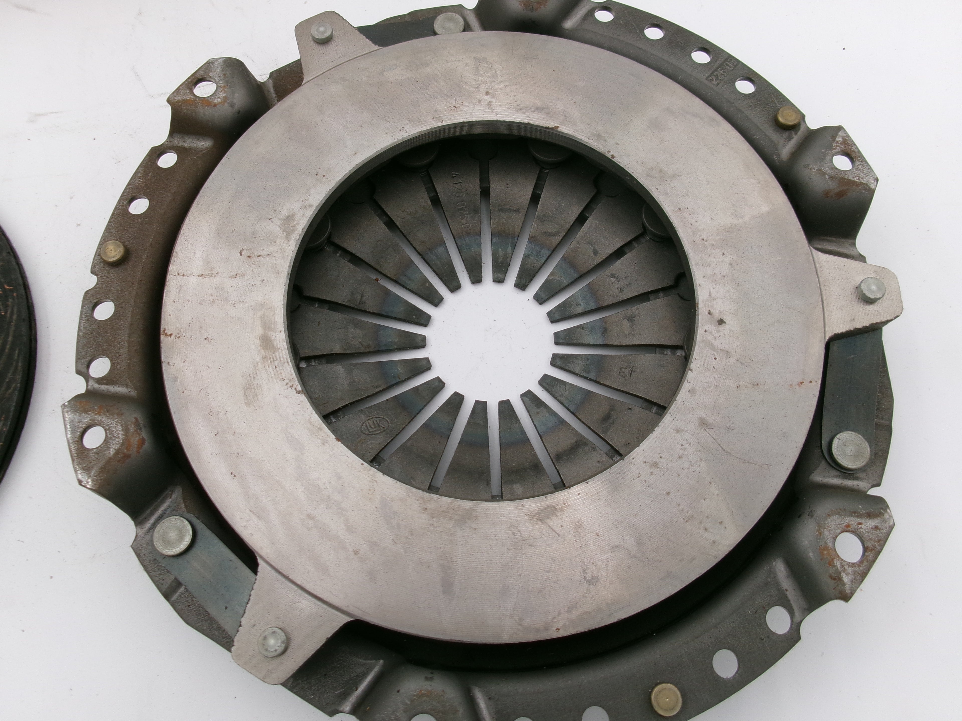 Kupplungsdruckplatte Kupplungsscheibe 9027182790271827 Opel Omega A Rekord E Manta B 1.8