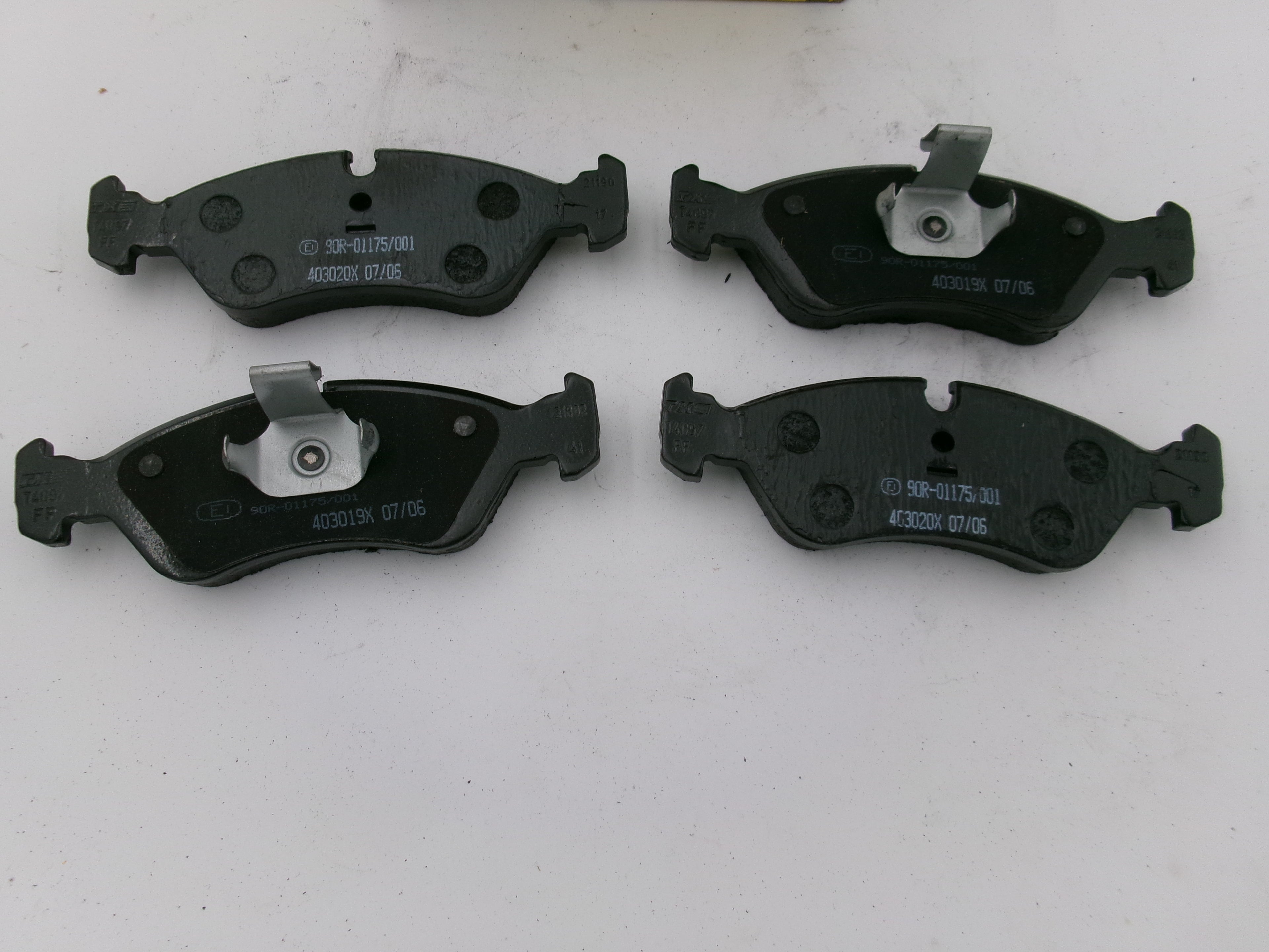 Bremsbelagsatz TEXTAR 2186201 Astra F Vectra A B