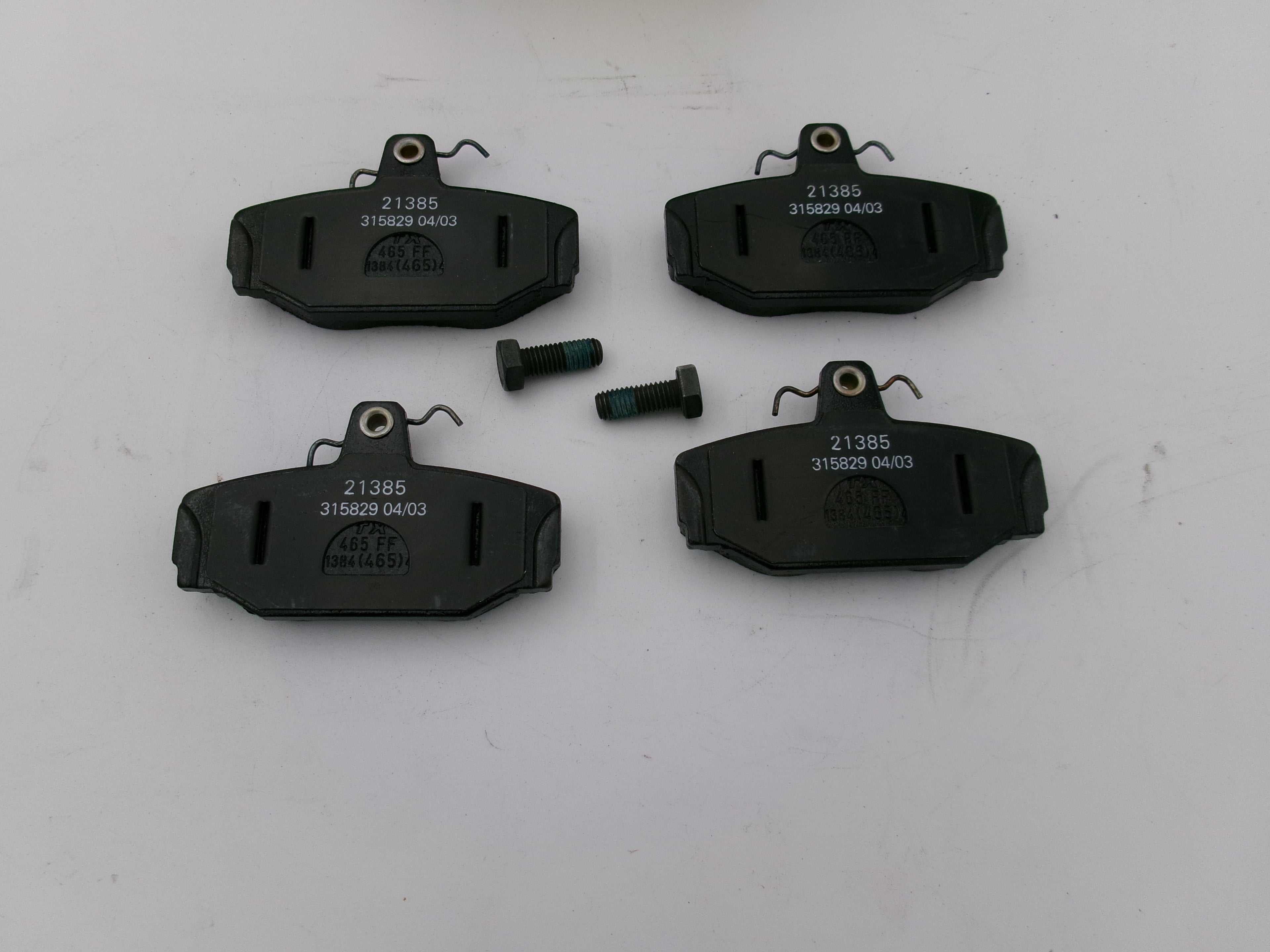 Bremsbeläge TEXTAR 2138501 Volvo 740 850 940 960