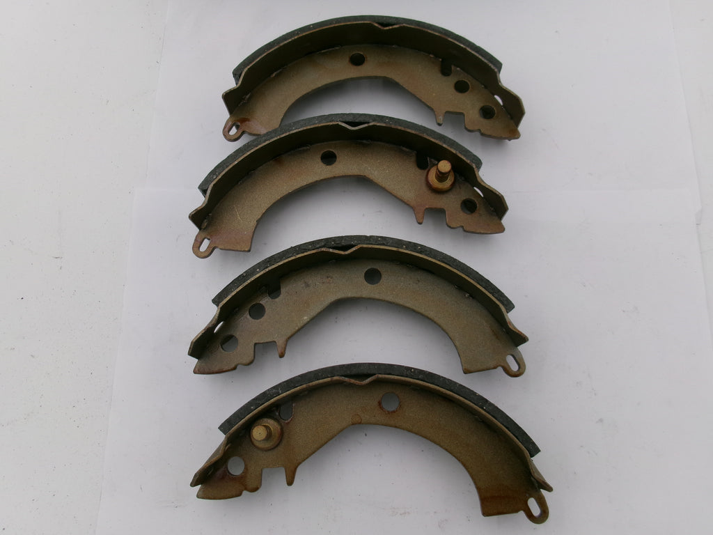 Bremsbackensatz Bendix MITSUBISHI Colt I OE MB238363