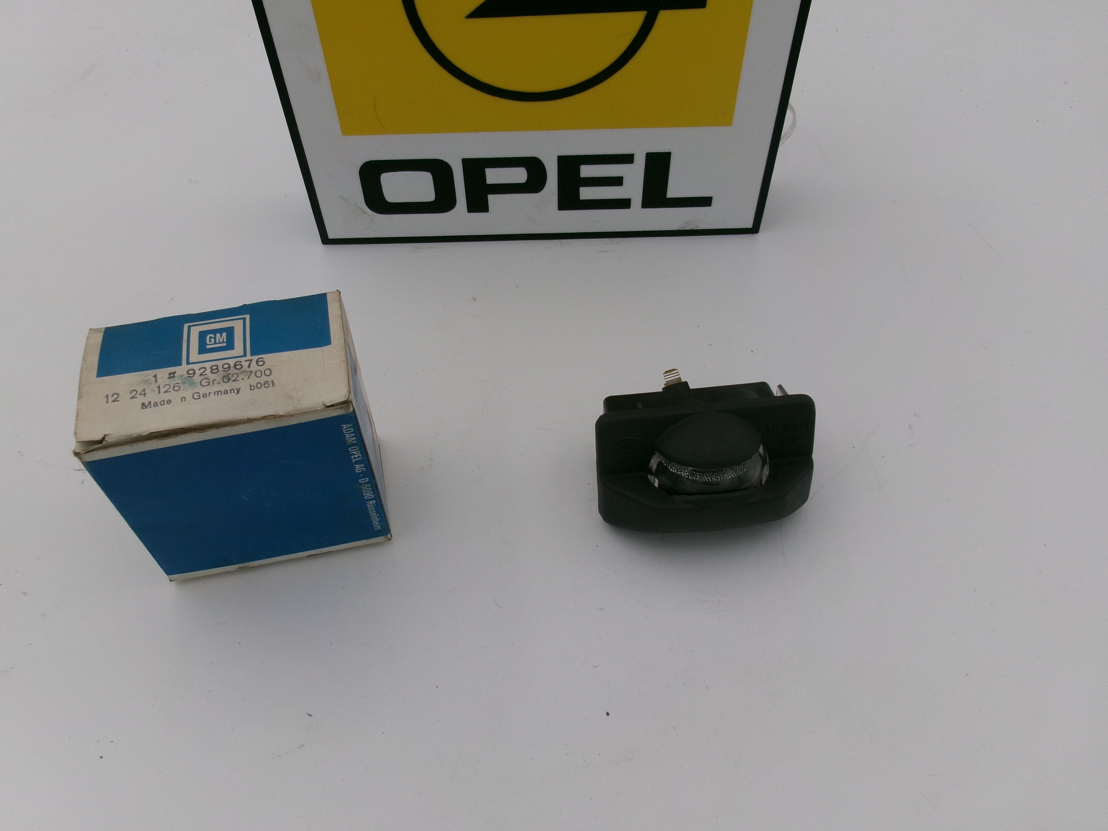 Kennzeichenleuchte OPEL Manta B Kadett C Ascona C 9289676 12991R4
