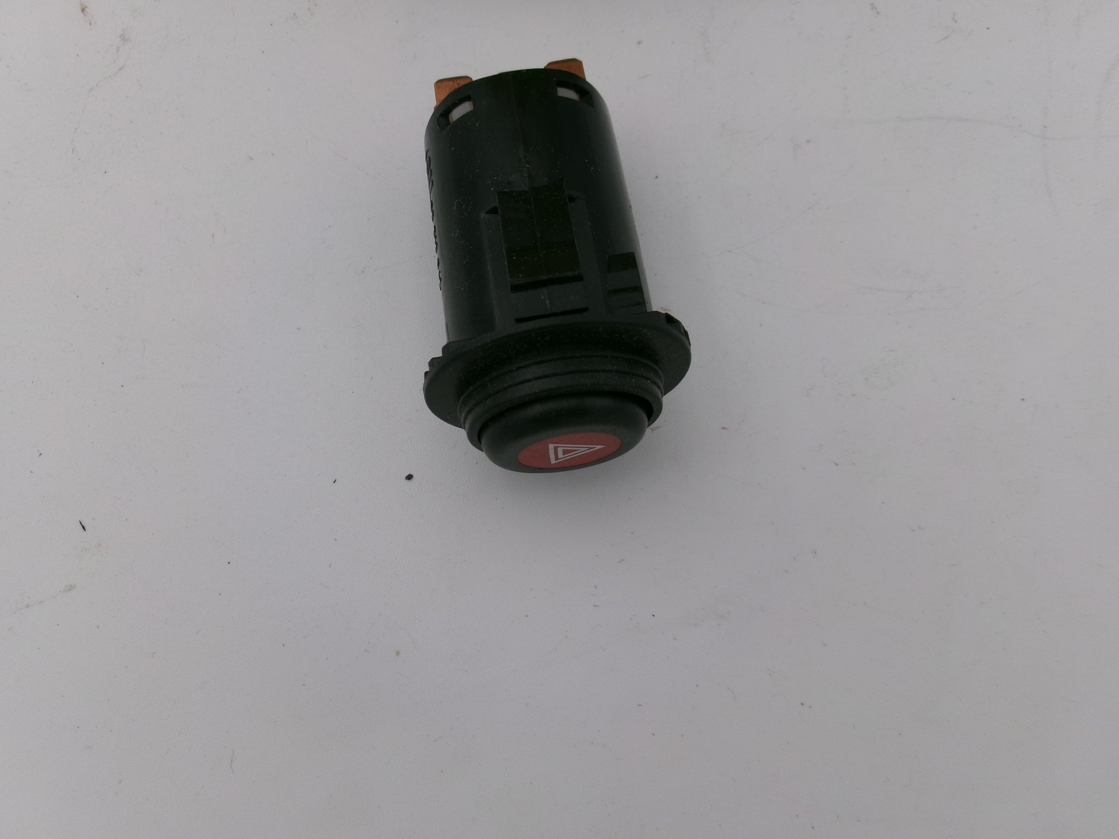 Warnblinkerschalter Kadett E 90181853