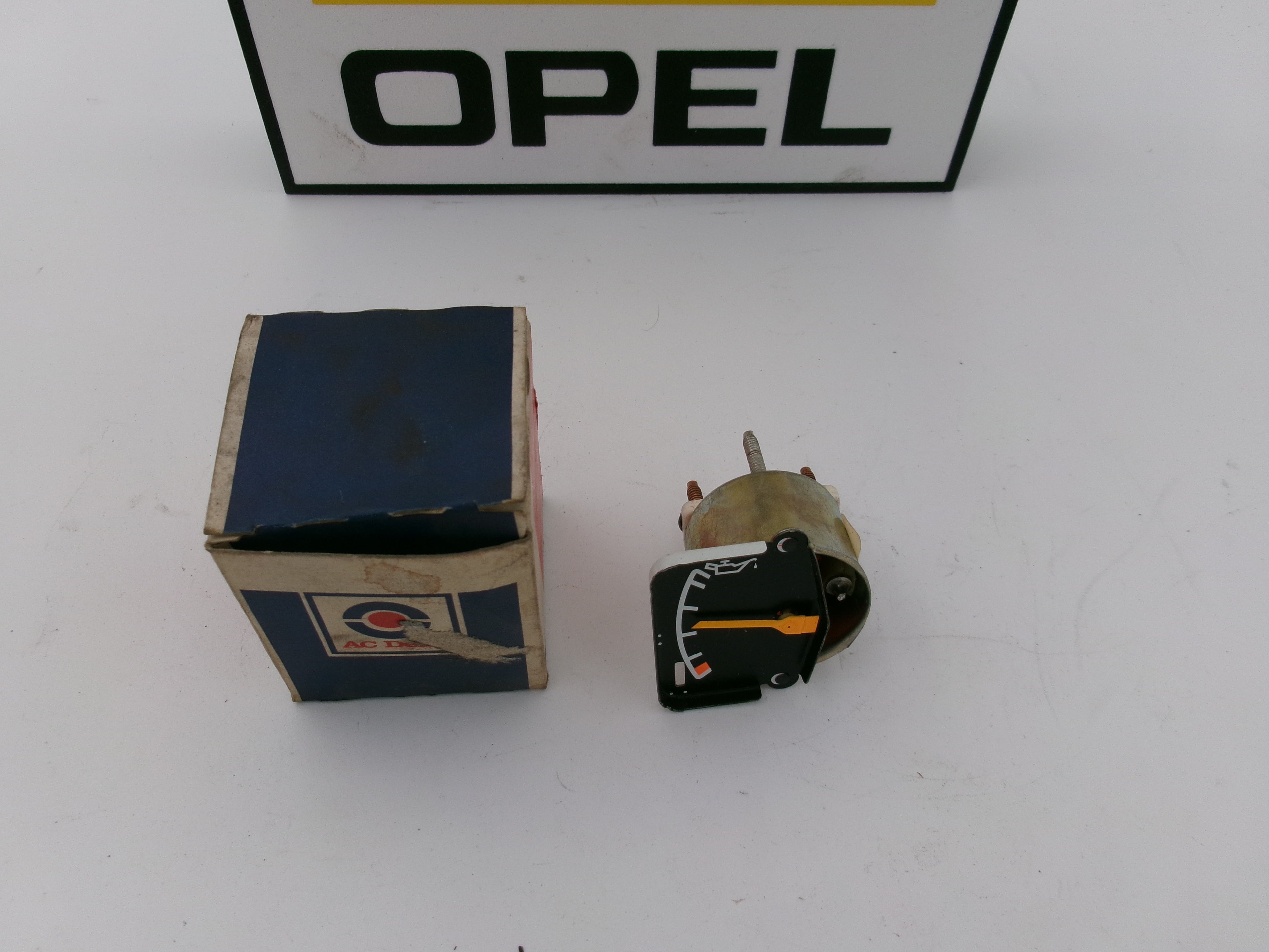 Öldruckanzeige  Kadett D Corsa A Ascona A 90038368
