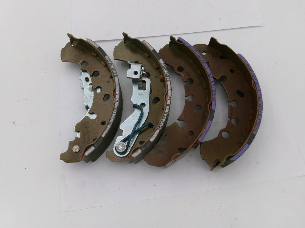 Bremsbackensatz OPEL CORSA D 93189993