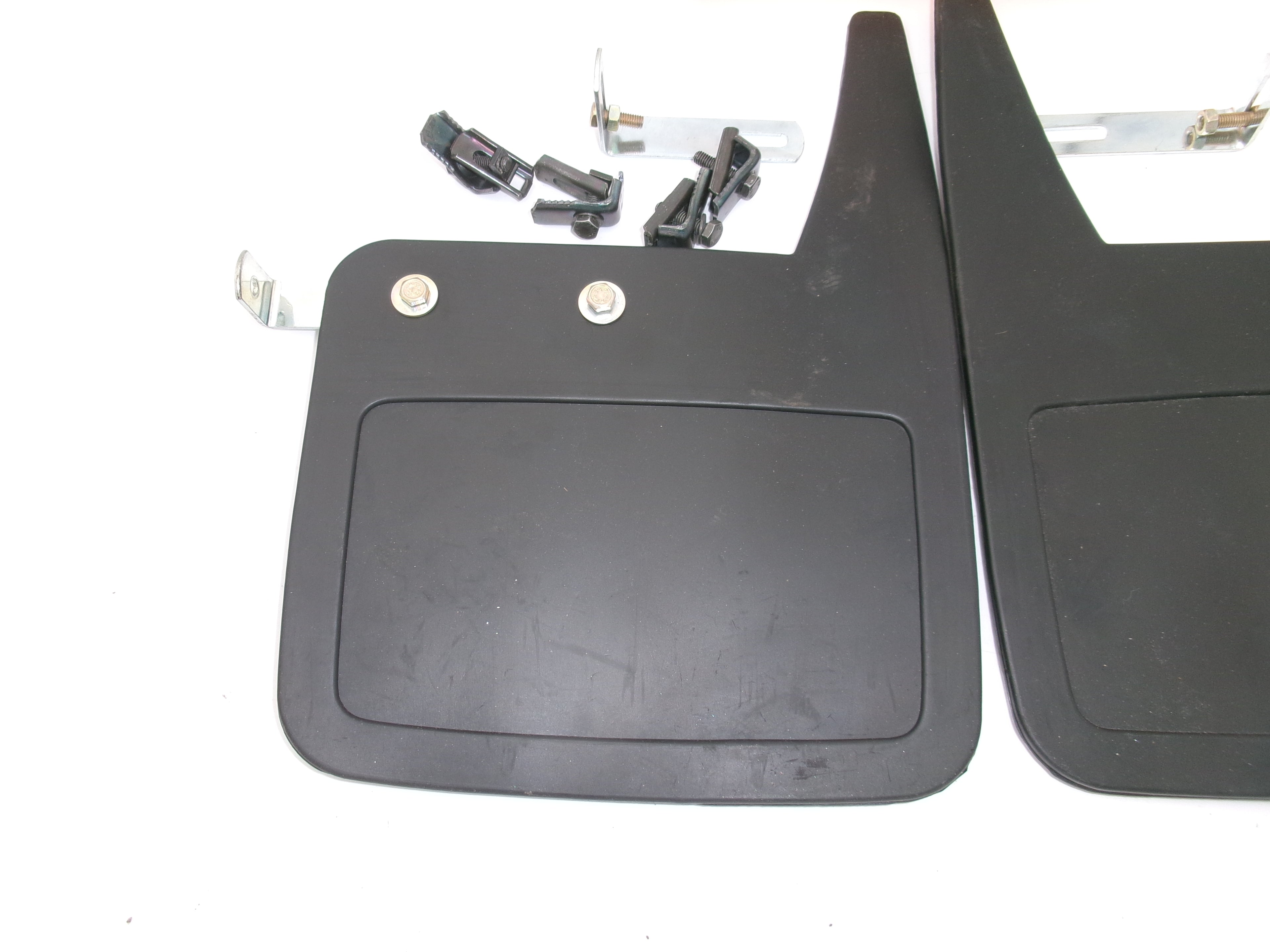 Vordere Schmutzfänger Mercedes W124