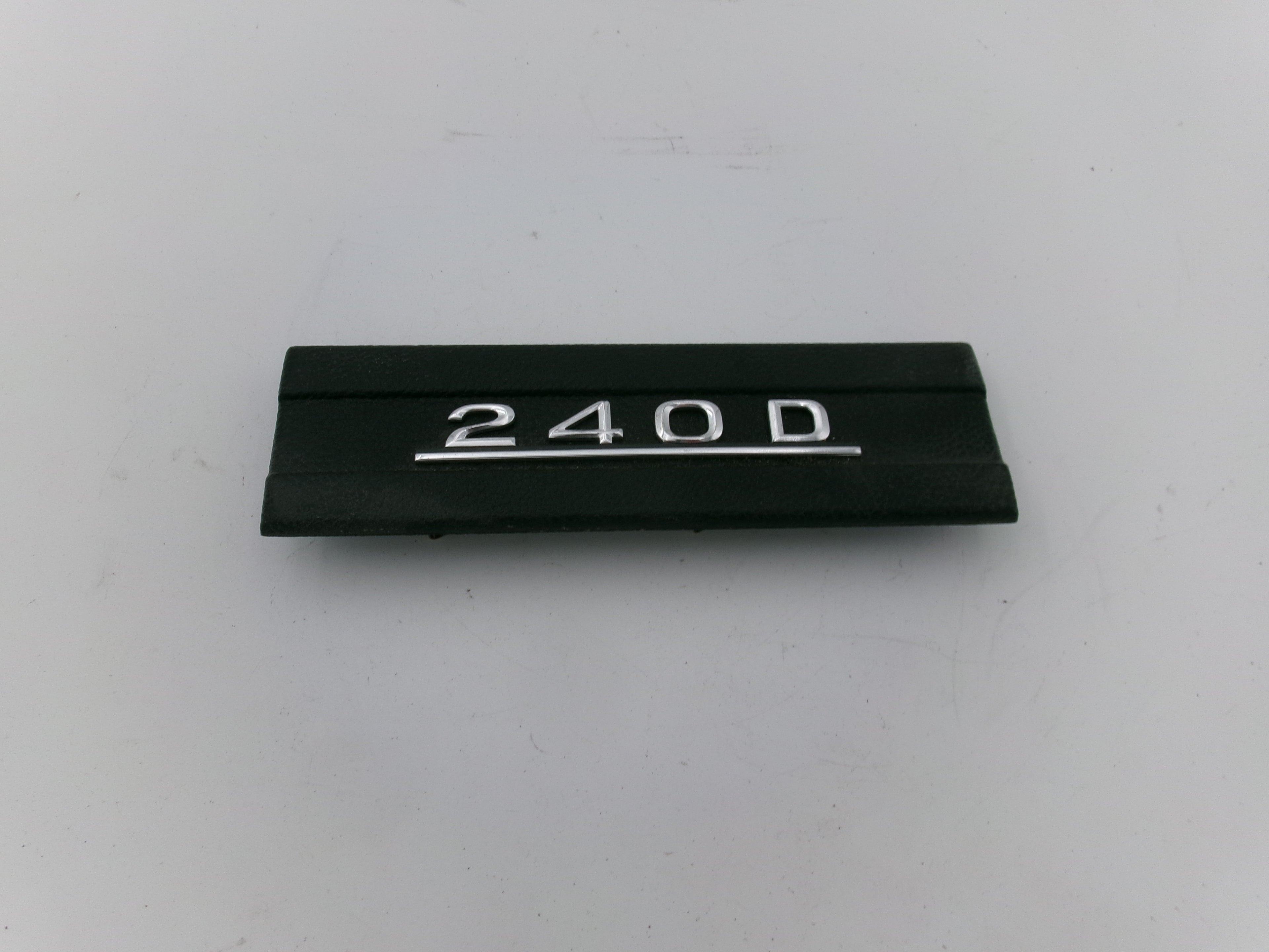 Radioblende Schwarz für Mercedes W115 240D