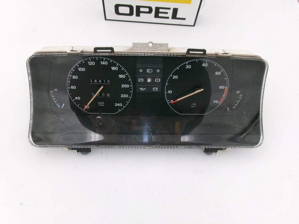 Kombiinstrument Tacho Rekord E E2  Monza Senator 90149099/90059126