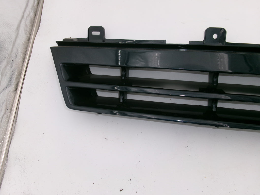 Kühlergrill Opel Omega A  90246679