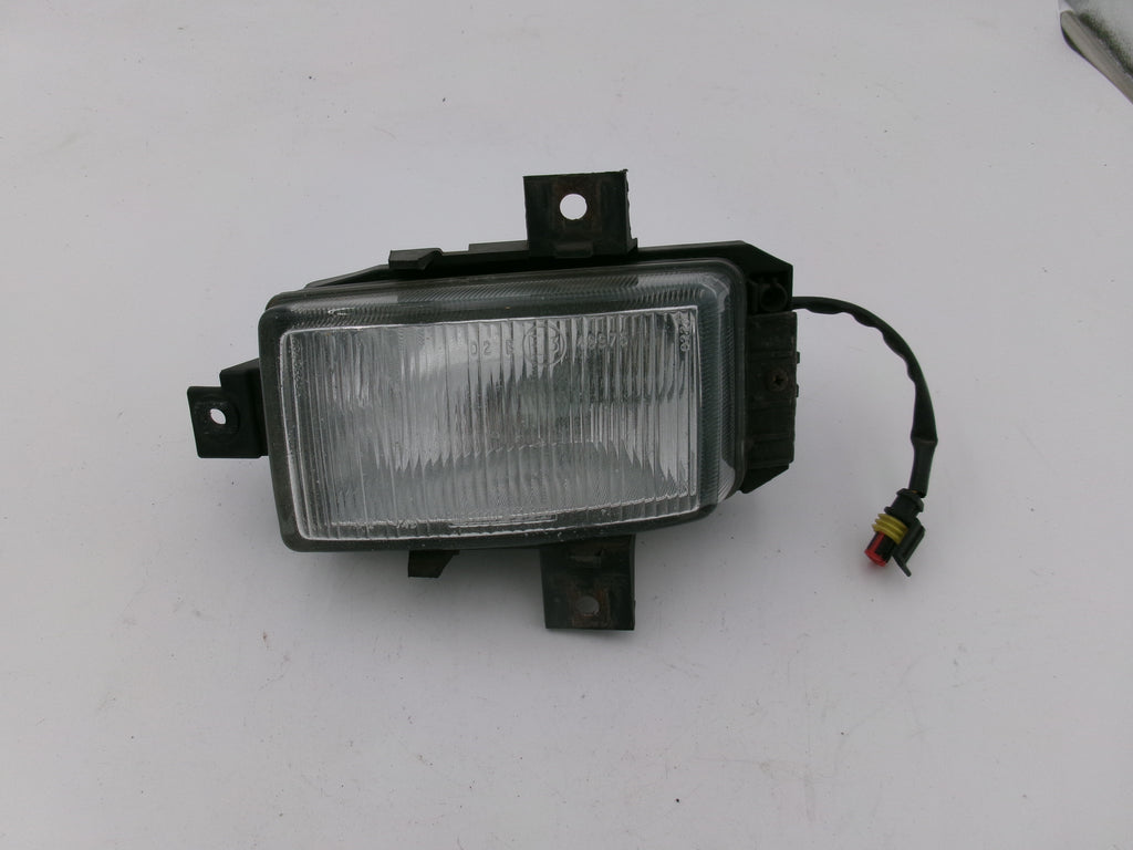 Nebelscheinwerfer Opel Omega B vor Facelift GM 90457819 Original