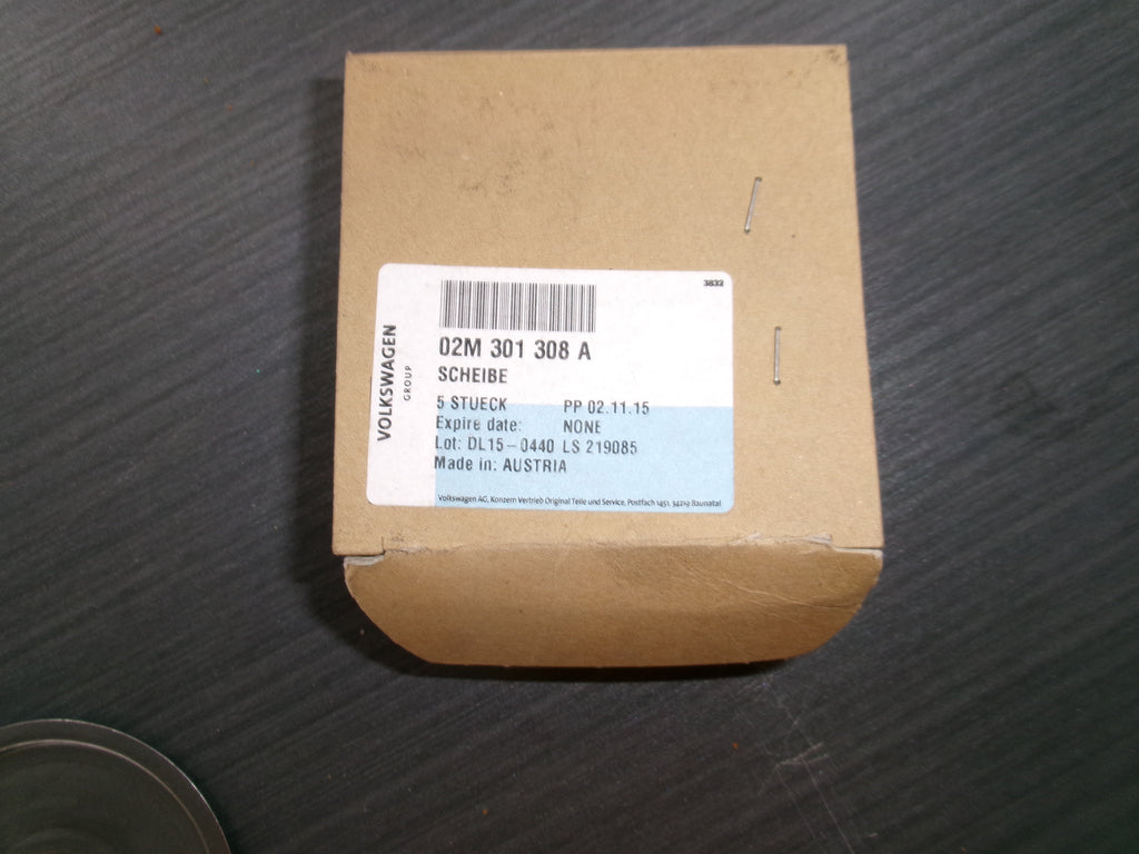 AUDI Q3 F3 ÖLWERFER 02M301308A 02M301308A
