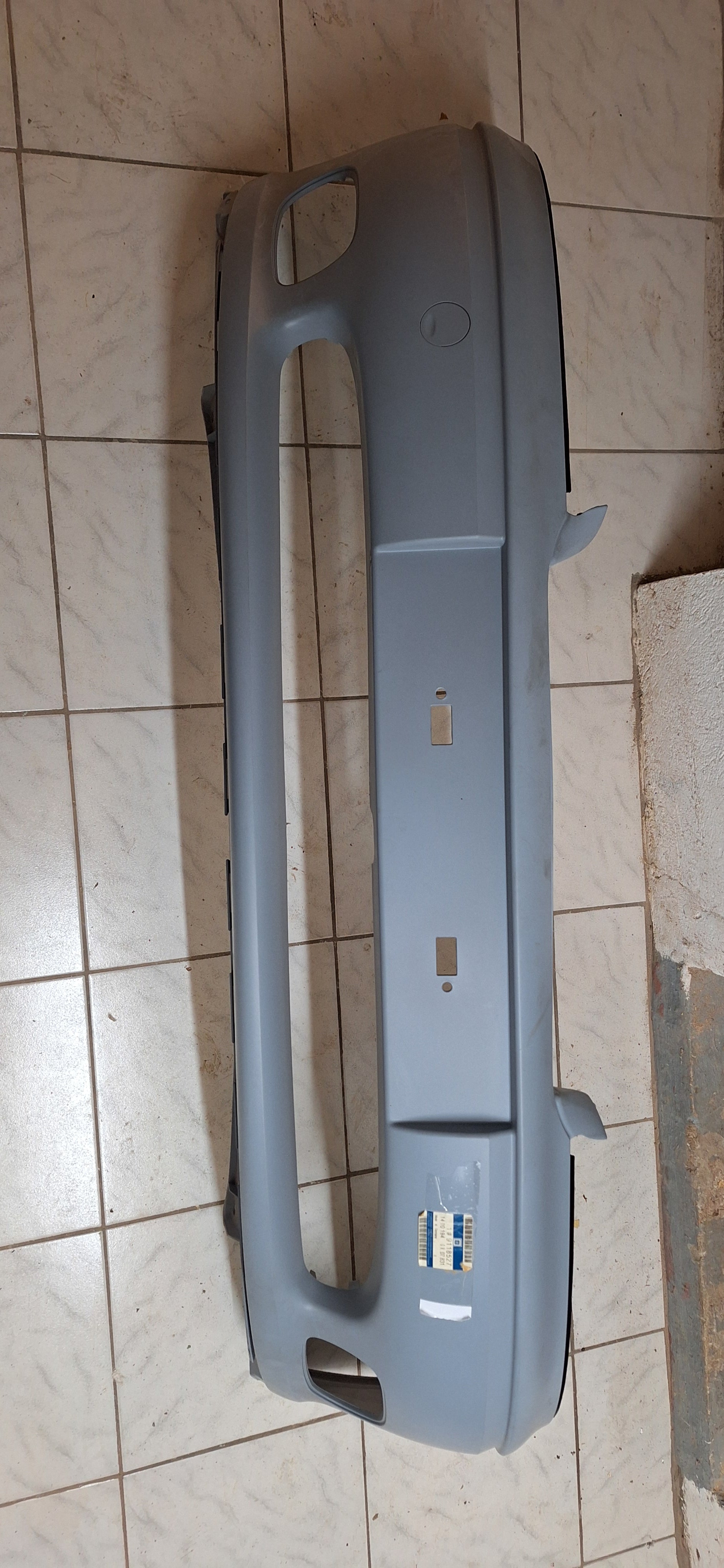 Opel Vectra-B Frontverkleidung Stossfänger Stossstange 9118527 GM