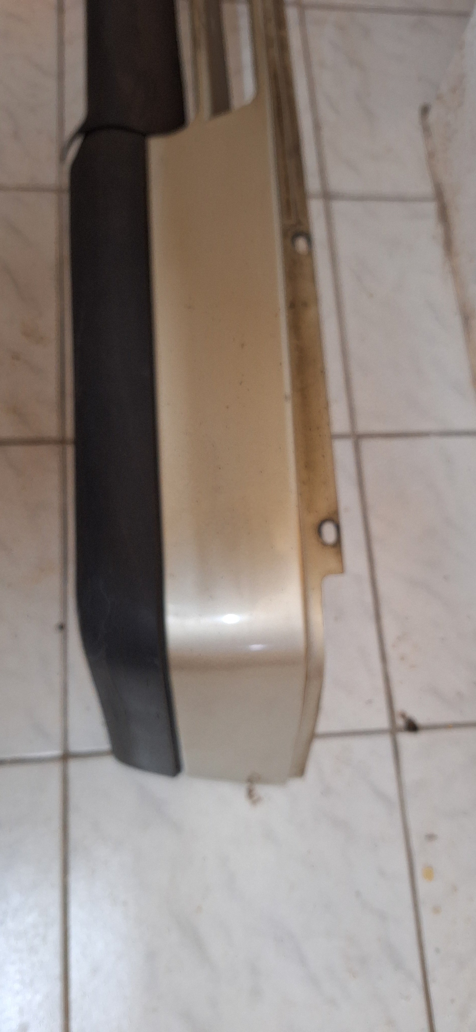 Ascona C Frontspoiler Stoßstange GM 90270519 90270518